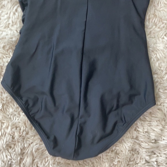 Speedo Black Ruched One Piece Swimsuit - Picture 7 of 9
